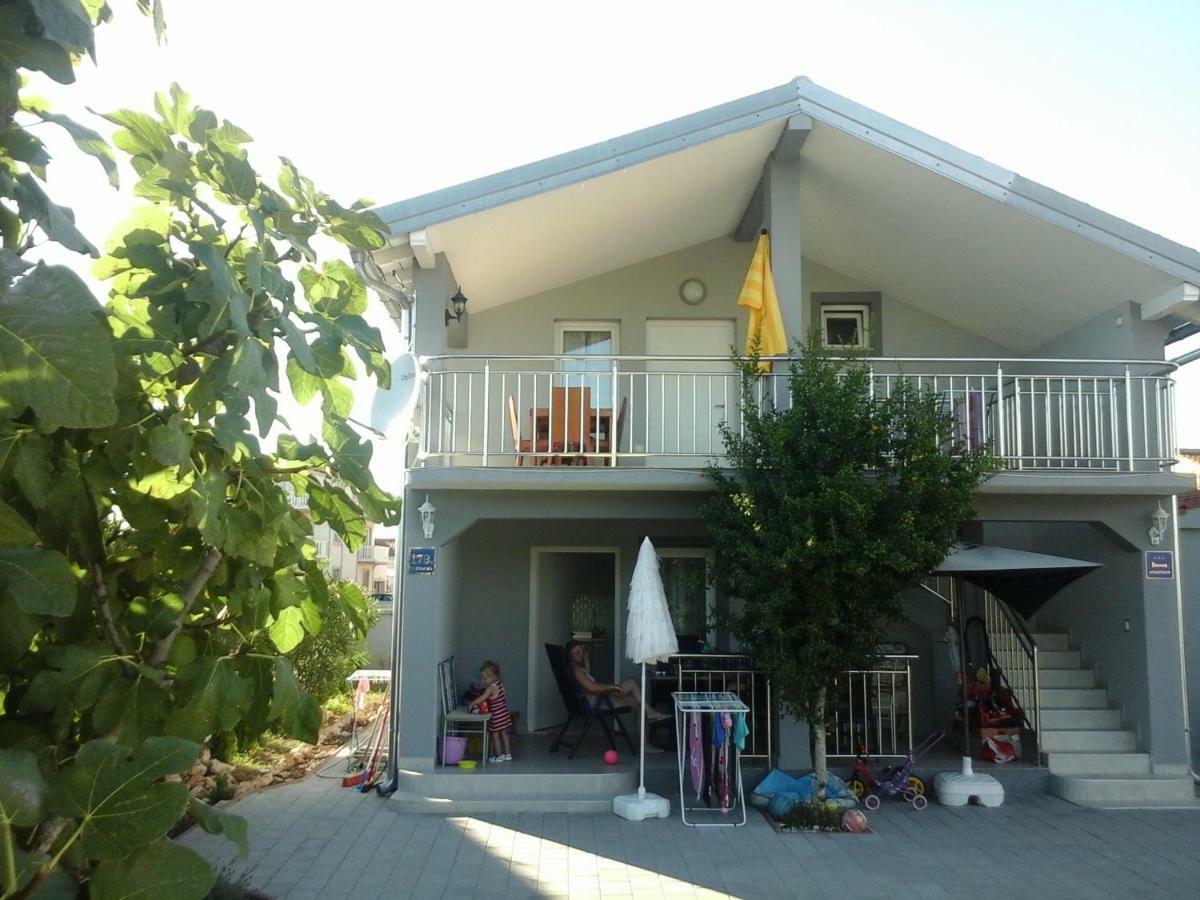 Haus Hanna Vodice Exterior photo